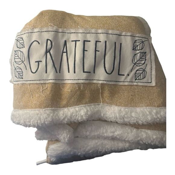 Rae Dunn Grateful‎ Throw - Picture 1 of 5
